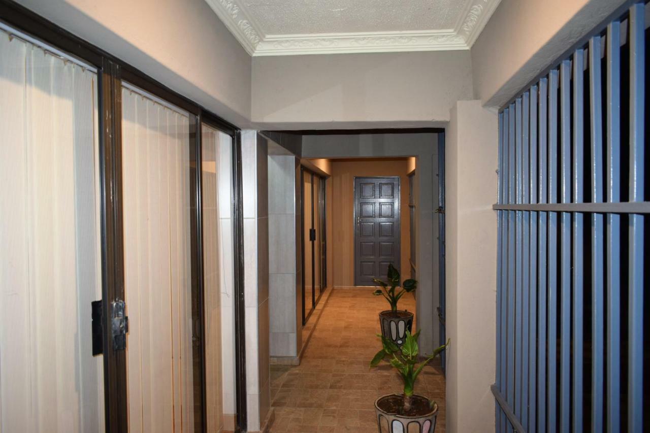 Grey Oak Holiday House Bulawayo Exterior photo